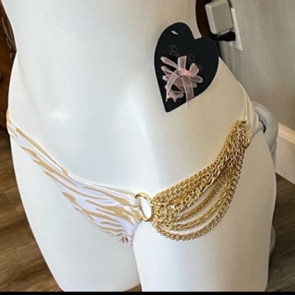 “Who’s that Girl” Bikini L/S - Picture 5 of 8